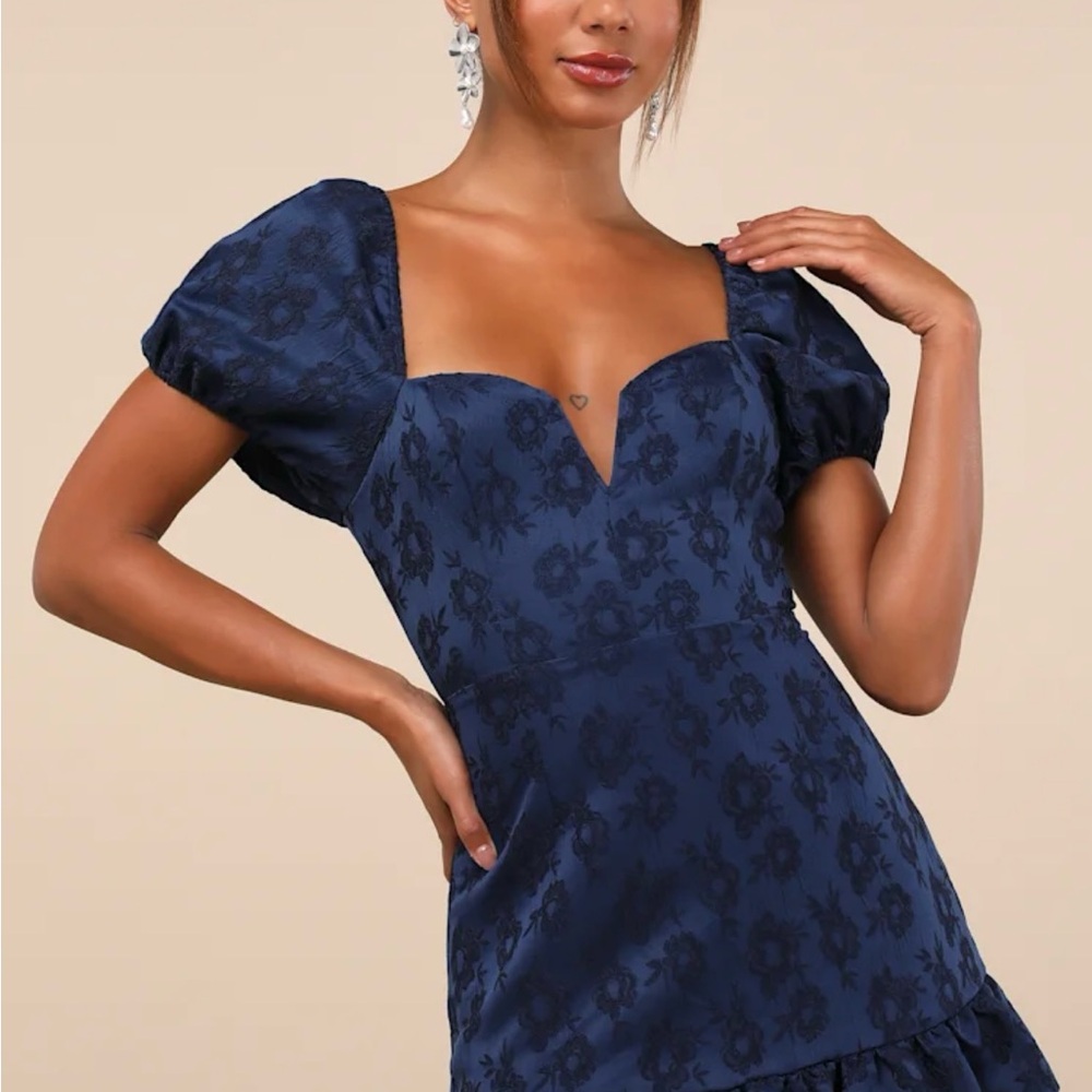 Lulu’s NWT Navy Blue Jacquard Floral Puff Sleeve Mini Dress XL (Fit Medium +)